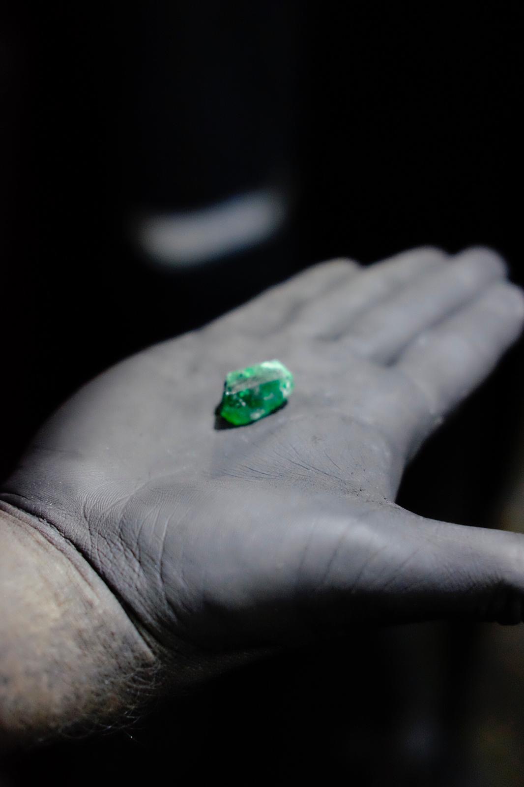 Cristal d'émeraude, mine Muzo, Colombie